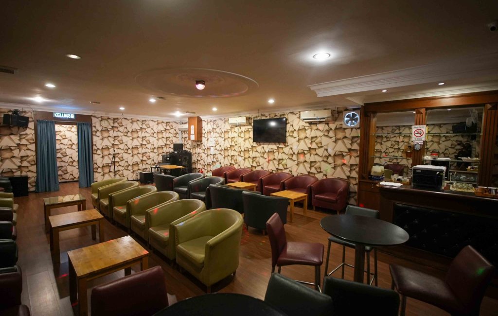 1816 (Karaoke Room)